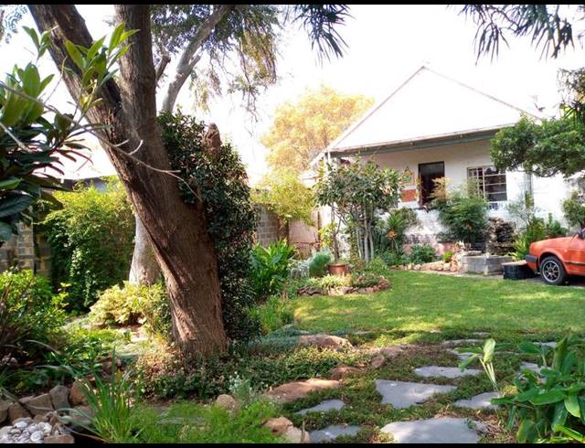 3 BEDROOM HOUSE FOR SALE IN BEZUIDENHOUT VALLEY